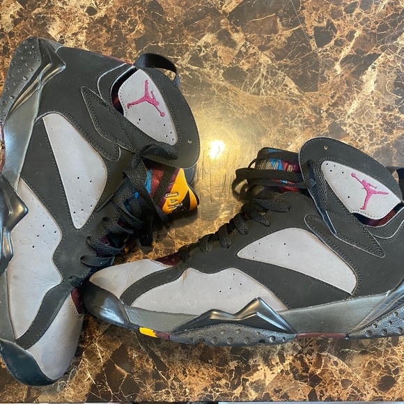 Jordan Retro 6, Bordeaux